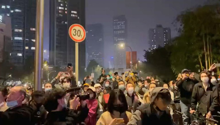 ENG_CHN_ProtesterInterviews_11282022.4.JPG ENG_CHN_ProtesterInterviews_11282022.4.JPG