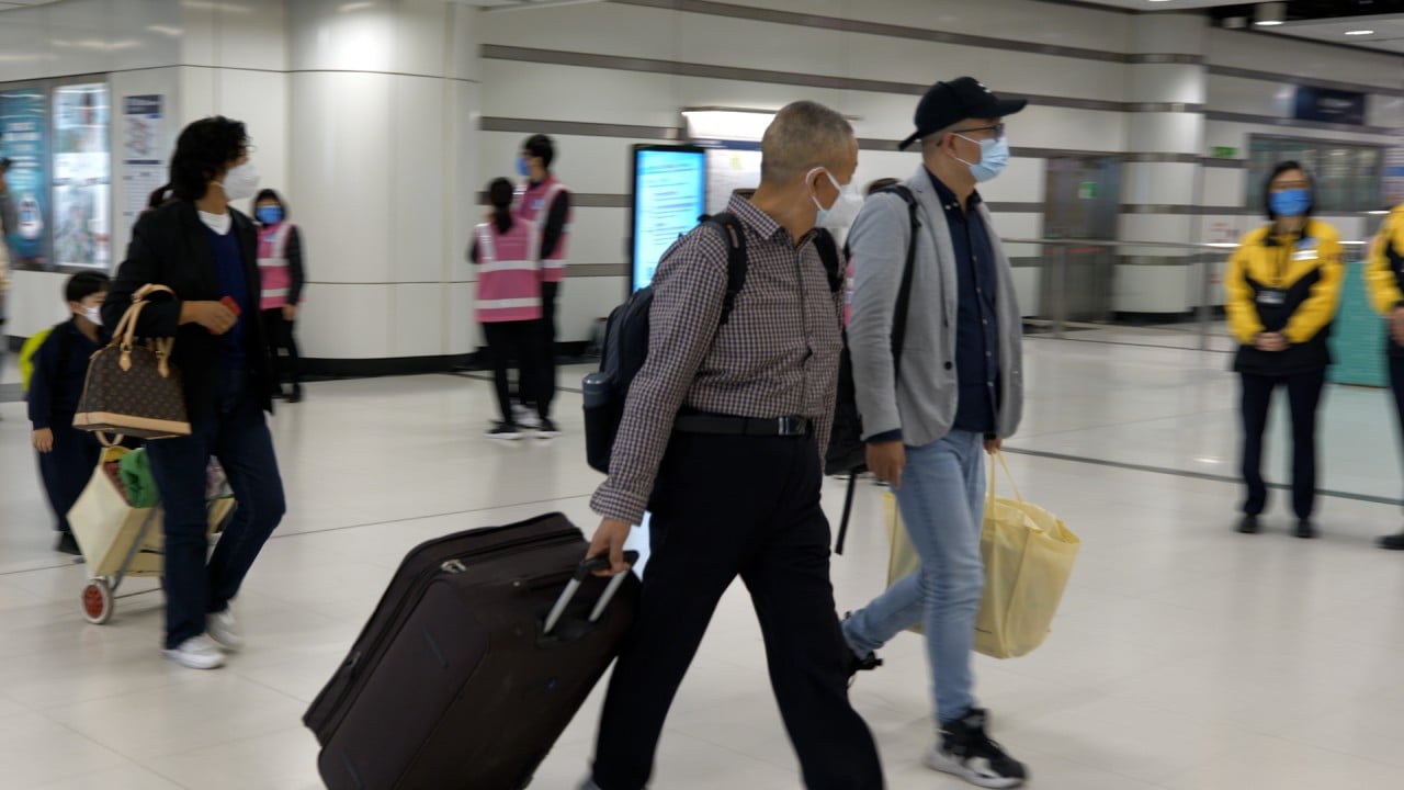 Travellers trickle through checkpoint as Hong Kong-mainland China border reopens