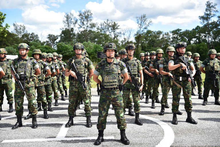 ENG_BUR_MyanmarThailandMilitary_01192023.2.jpg Thai soldiers stand in formation during the annual troop rotation ceremony inspection at Chulabhorn military camp in Narathiwat province in 2022. Min Aung Hlaing is said by observers to envy the Thai military. Credit: AFP