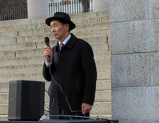 ENG_CHN_INTERVIEWYouShengdong_02212023.3.jpg Former Xiamen University professor You Shengdong speaks at a rally on Feb. 5, 2023, in Boston to mark the third anniversary of the death of Chinese doctor Li Wenliang on Feb. 5, 2023. Credit: Mia Ping-chieh Chen/RFA
