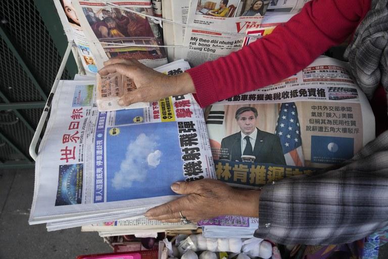 Chinese papers.jpg Chinese papers.jpg