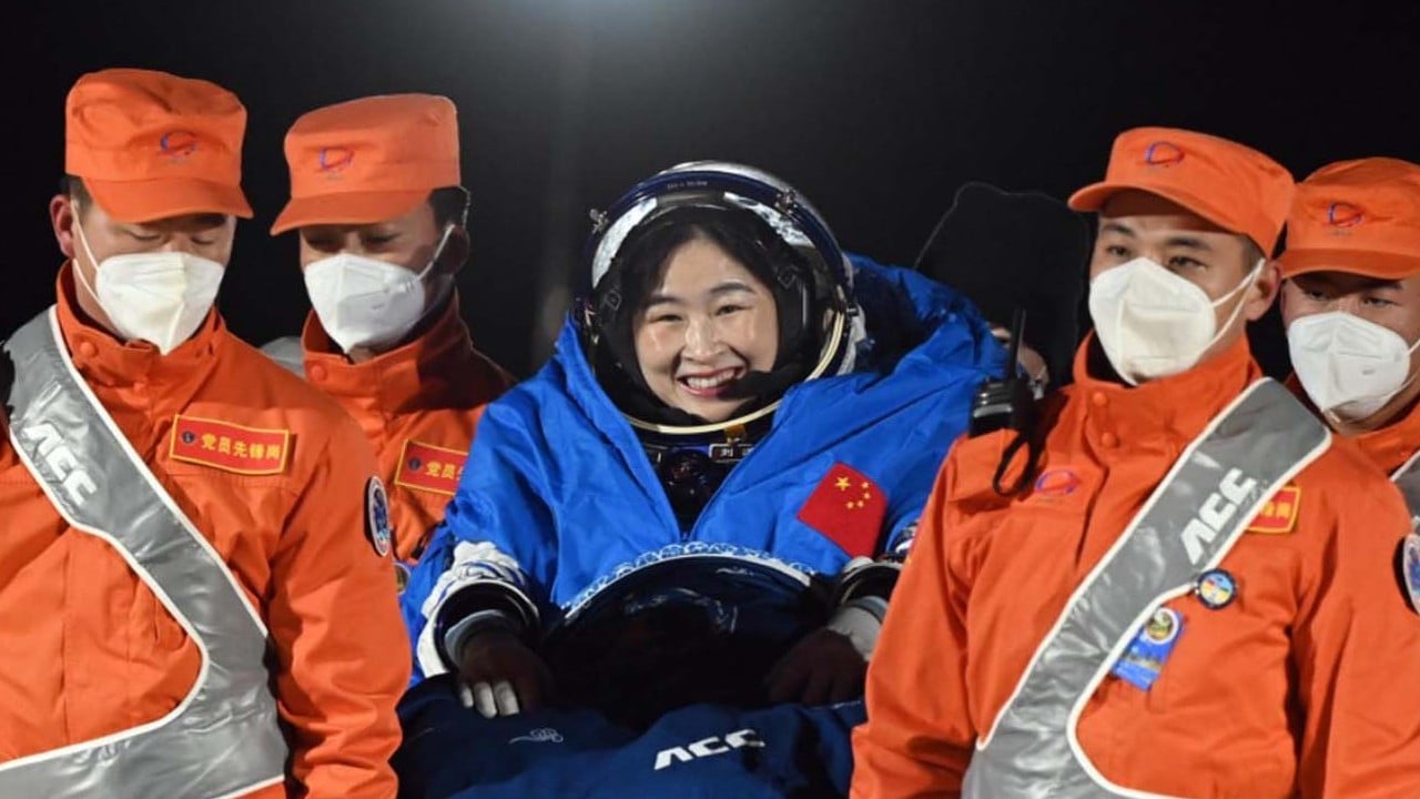 Historic nighttime landing for China’s Shenzhou-14 crew after Tiangong space station mission