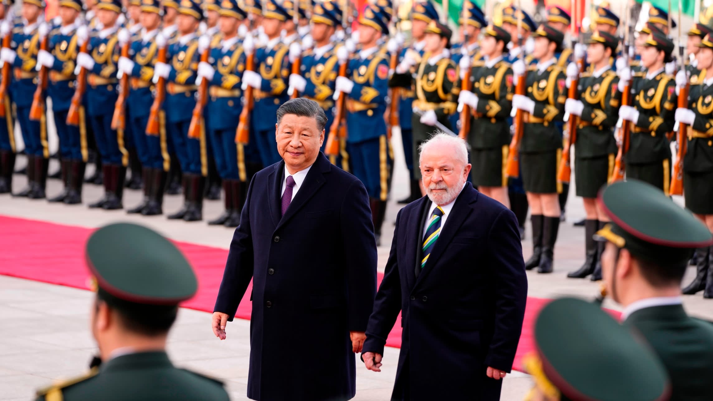 The Chinese premier, Xi Jinping, and President Luiz Inácio Lula da Silva of Brazil in April