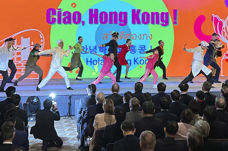 ENG_CHN_HKPopulation_08162023.2.jpg ENG_CHN_HKPopulation_08162023.2.jpg