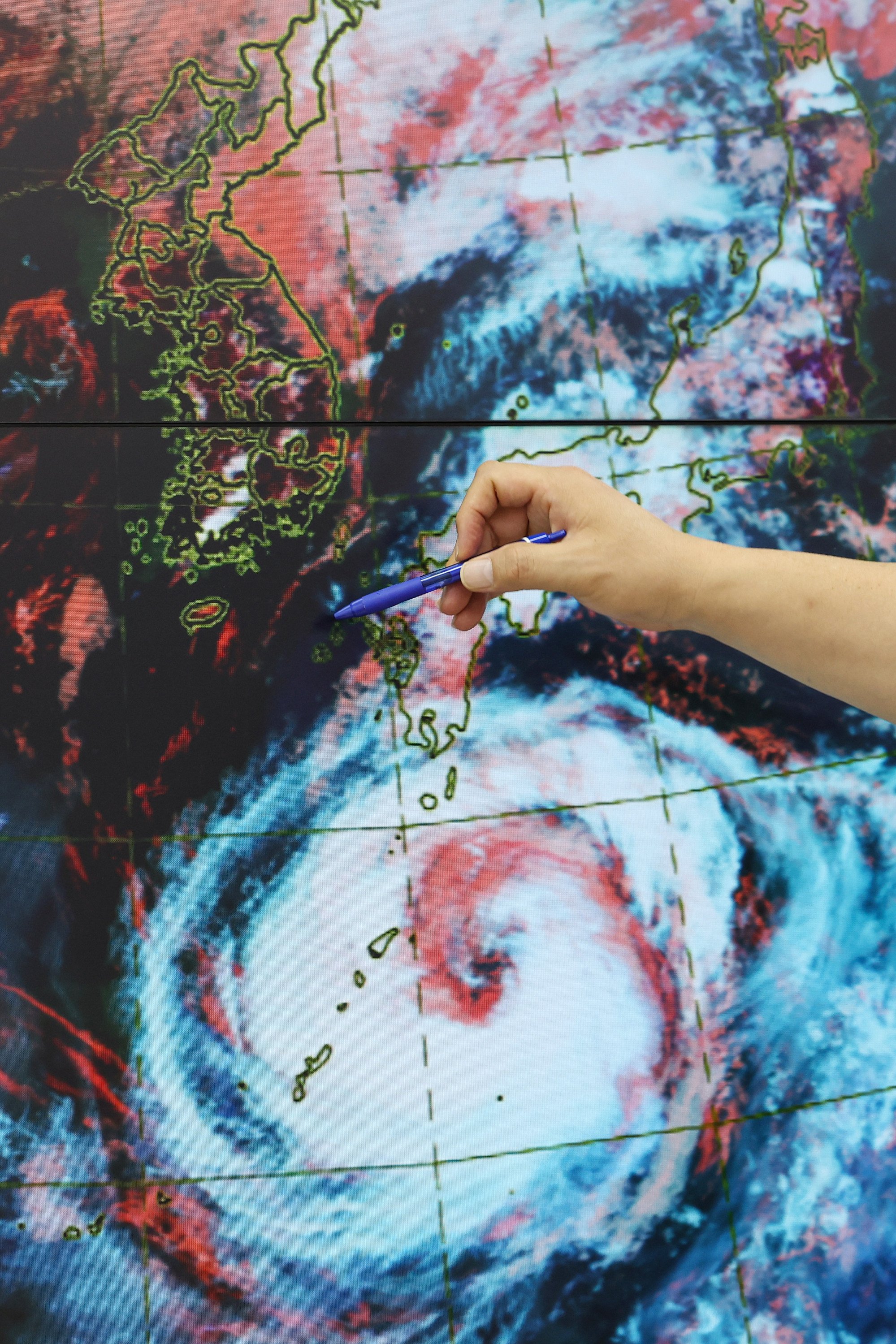 Artificial intelligence is revolutionising weather prediction. Photo: YNA/DPA