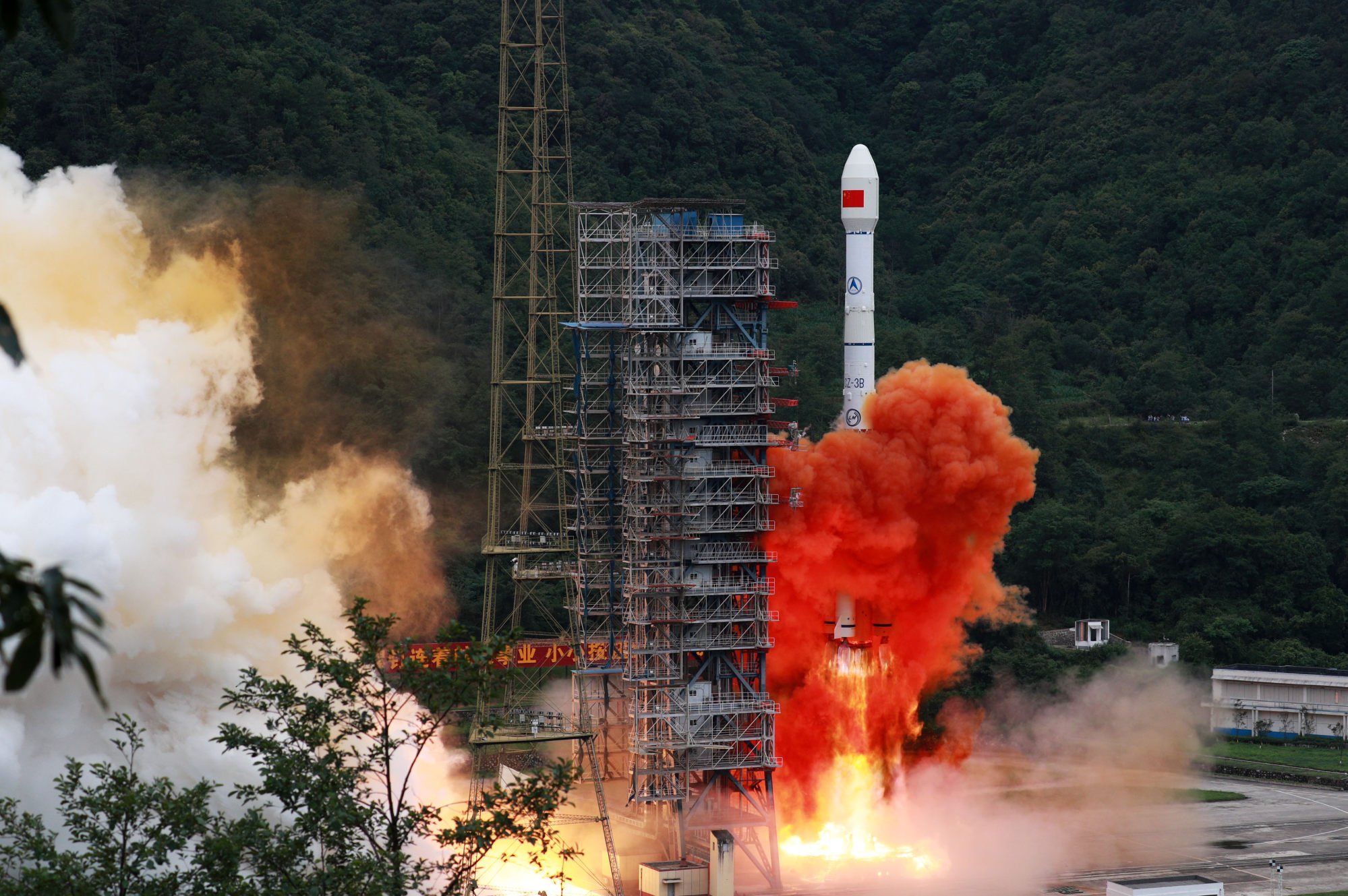 A carrier rocket carrying a satellite of the Beidou navigation satellite system blasts off from the Xichang Satellite Launch Centre in southwest China’s Sichuan province in June 2020. Photo: Xinhua alibabas amap supported by chinas gps rival beidou expands global coverage to boost belt and road plan 1
