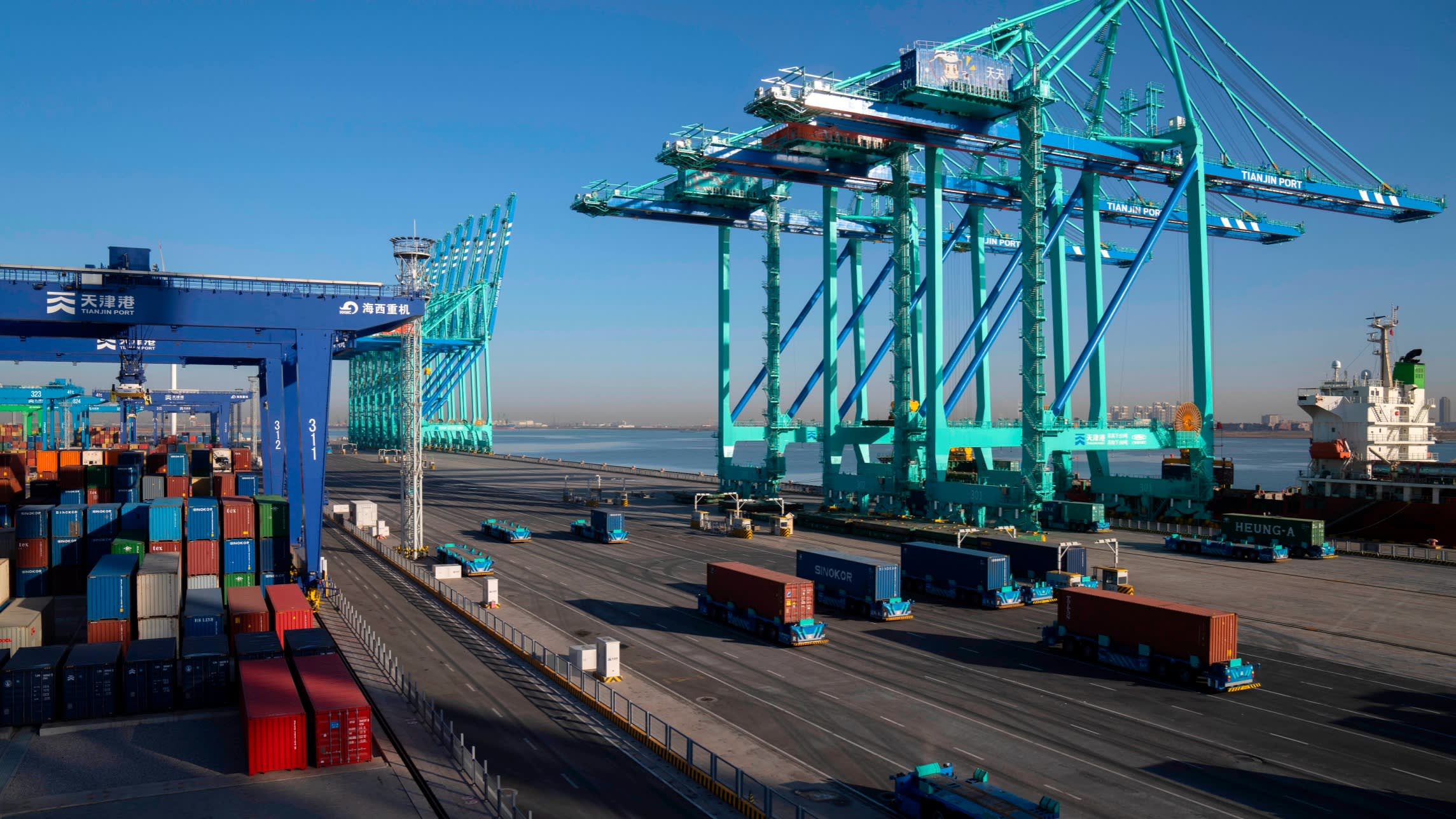 China’s exports tumble as trade woes persist 1 chinas exports tumble as trade woes persist