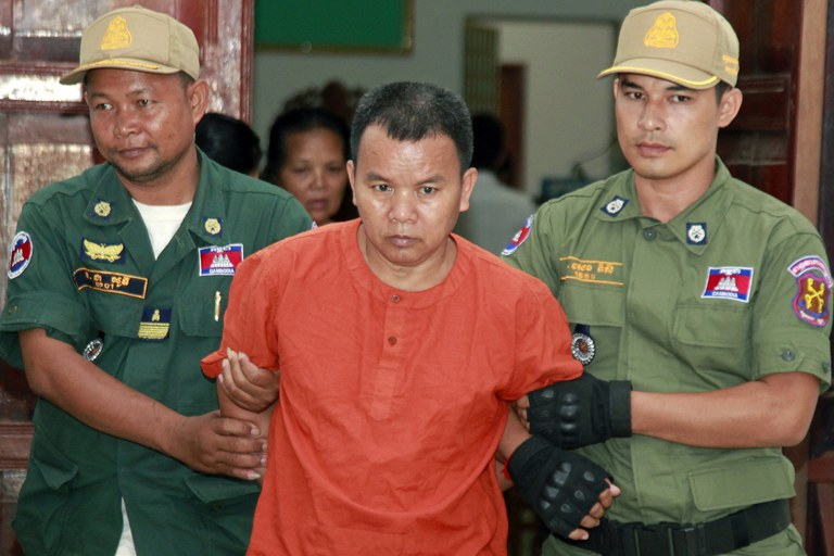 ENG_KHM_HIVPatients_10262023.2.jpg ENG_KHM_HIVPatients_10262023.2.jpg