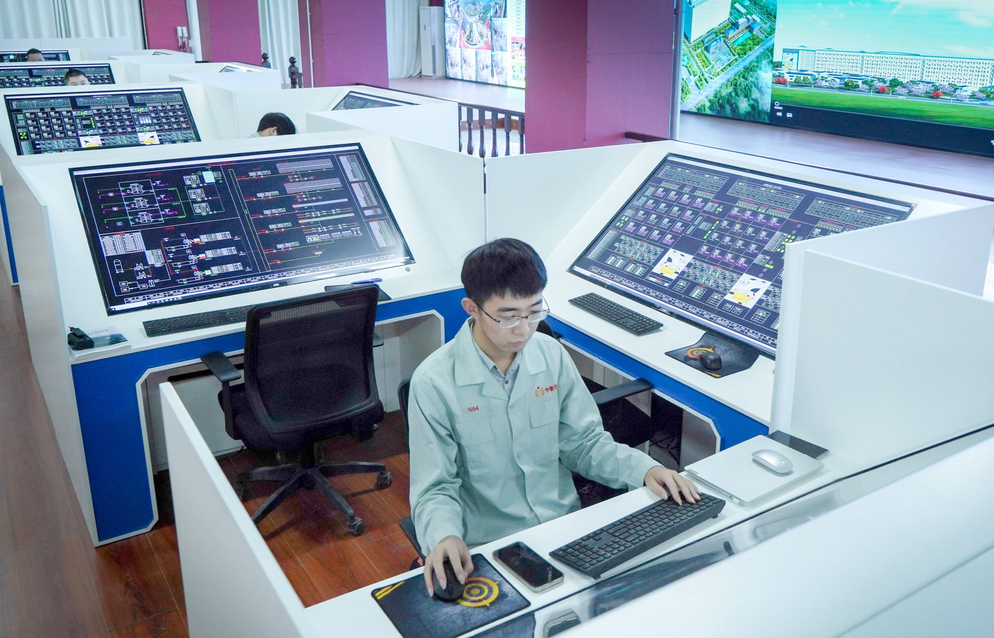 Advanced technology is used to help run a 26-storey pig farm in Ezhou, Hubei province. Photo: Xinhua