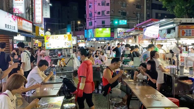 ENG_CHN_FEATUREAnatomyOfANightMarket_10182023.7.jpg A Taiwan's Tourism Bureau survey found that the island's night markets have long been the top attraction for tourists. Credit: RFA