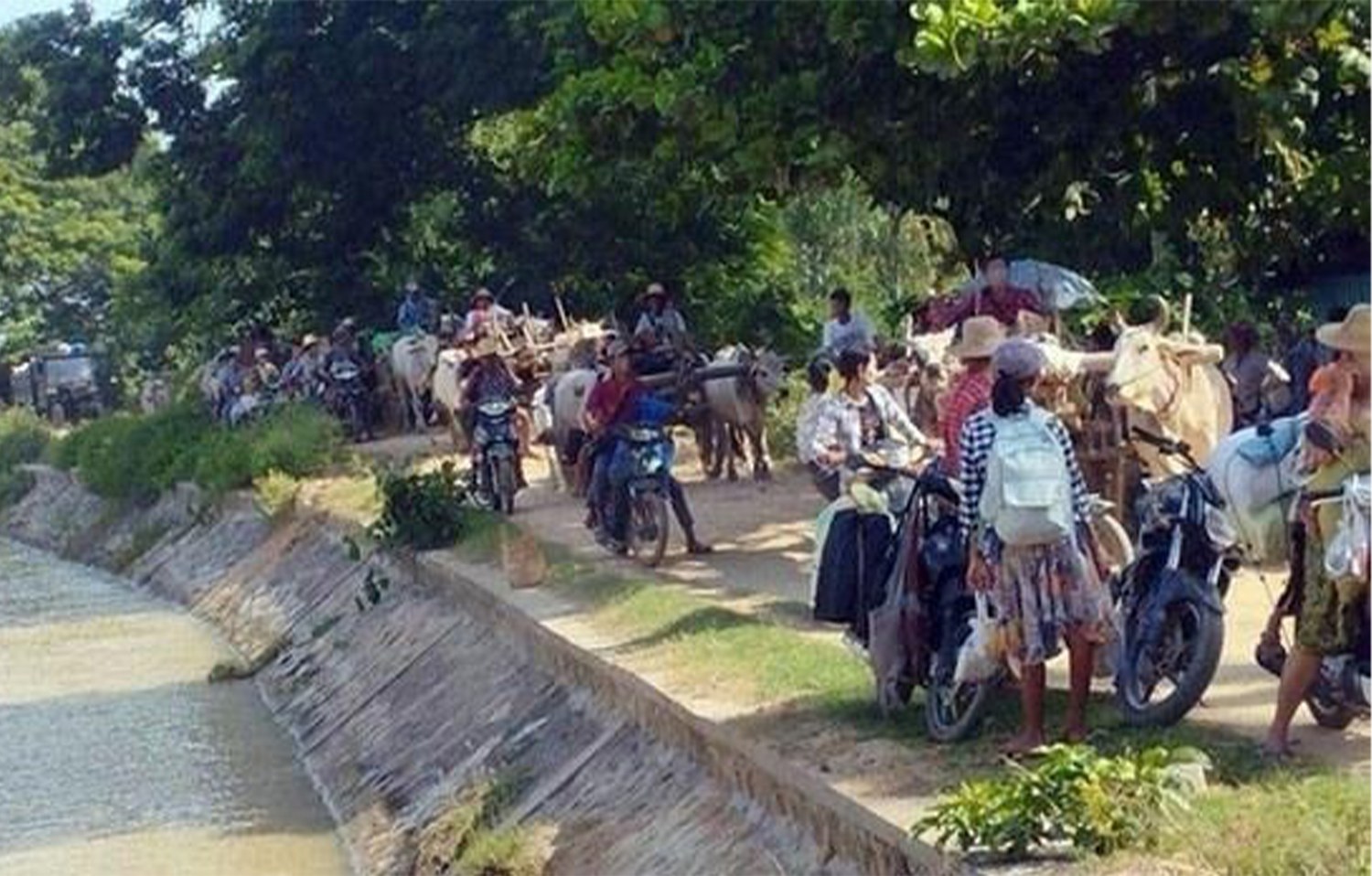 Junta troops capture 15 Myanmar villagers to use as human shields 1 junta troops capture 15 myanmar villagers to use as human shields