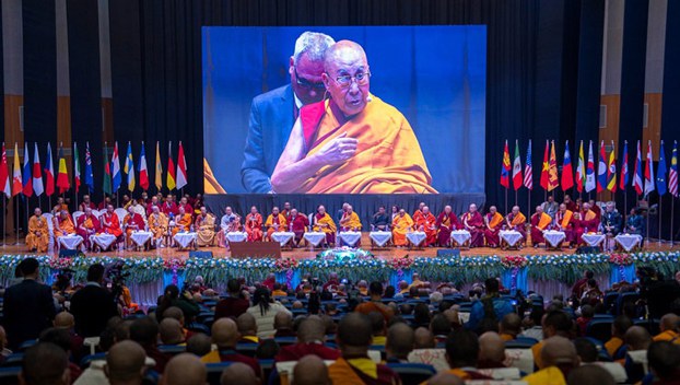 ENG_TIB_BdddhistGathering_12212023.3.jpg The Dalai Lama speaks at the inaugural ceremony of the first International Sangha Forum in Bodh Gaya in India's Bihar state, Dec. 20, 2023. (The Office of His Holiness the Dalai Lama)