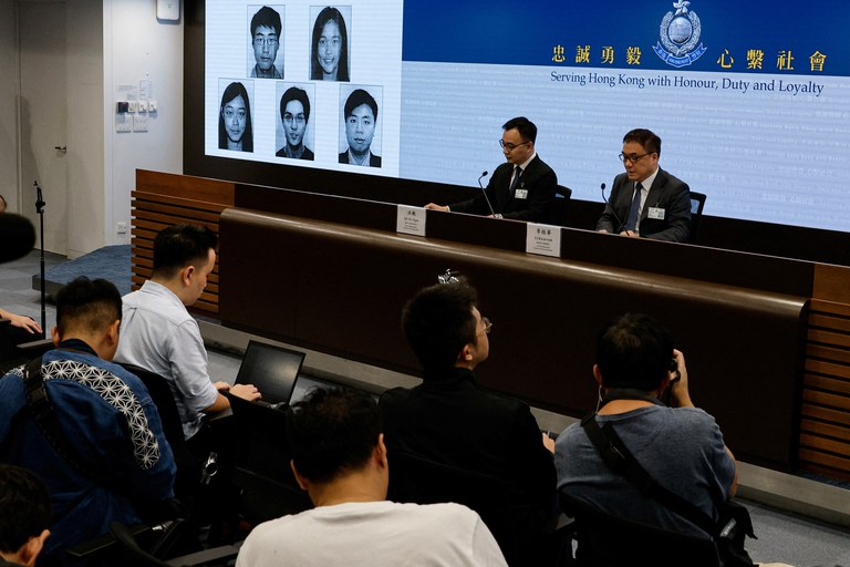 ENG_CHN_HKLongArm_12182023.2.JPG ENG_CHN_HKLongArm_12182023.2.JPG