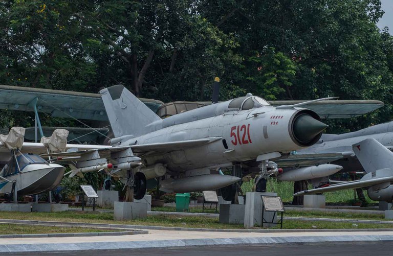 mig-21.jpg mig-21.jpg