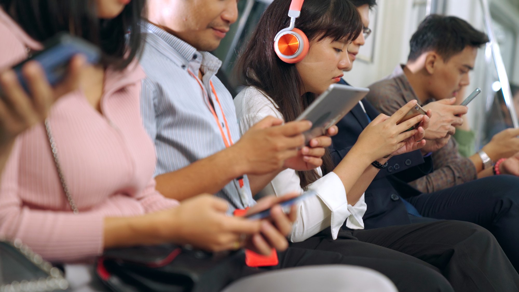 Increased collaboration between China’s major internet companies are expected to not only benefit consumers, but help further expand the industry, according to state media. Photo: Shutterstock