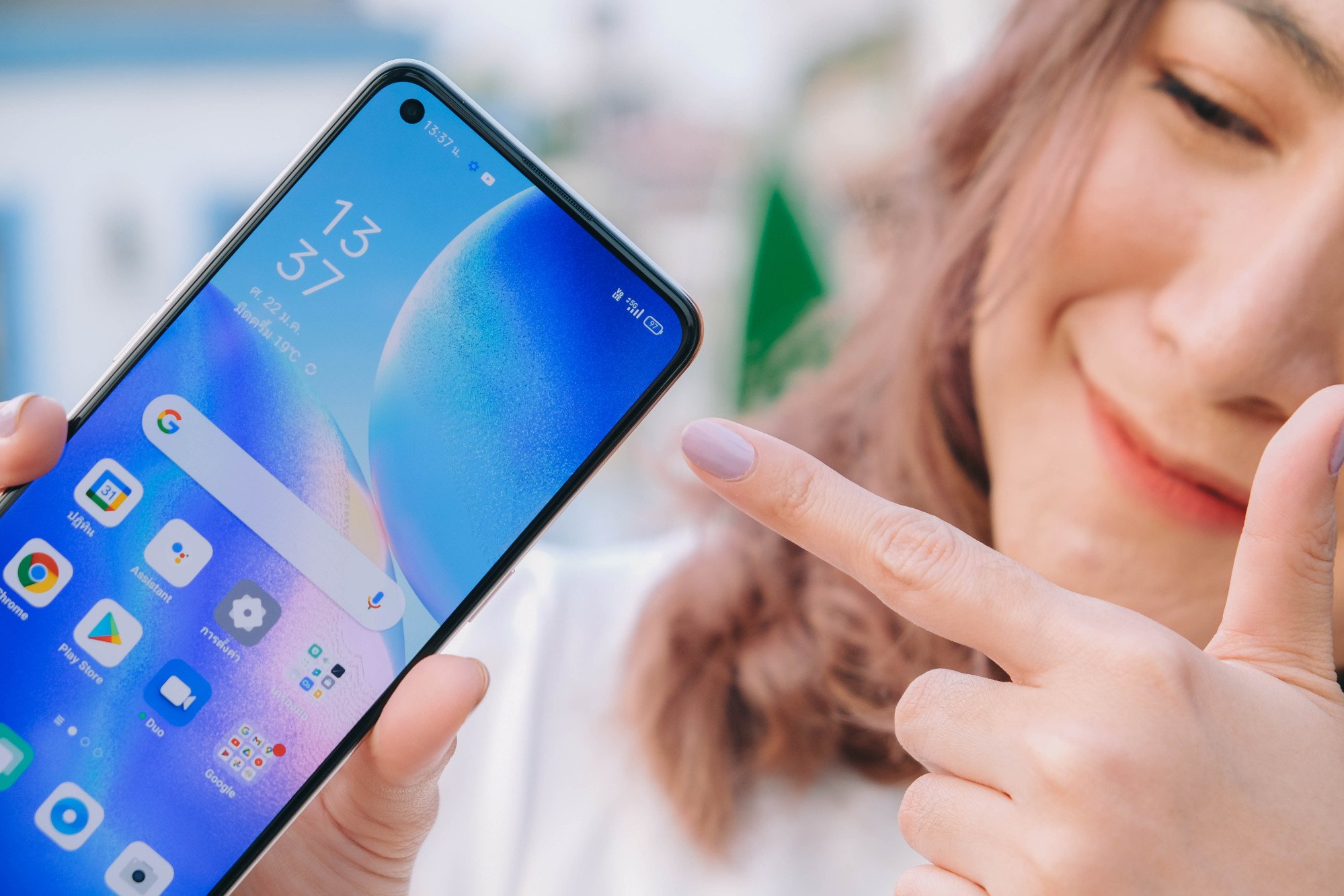 An Oppo internal letter released on February 18, 2024, said the impact of artificial intelligence on its industry would be comparable to the period when smartphones replaced feature phones. Photo: Shutterstock