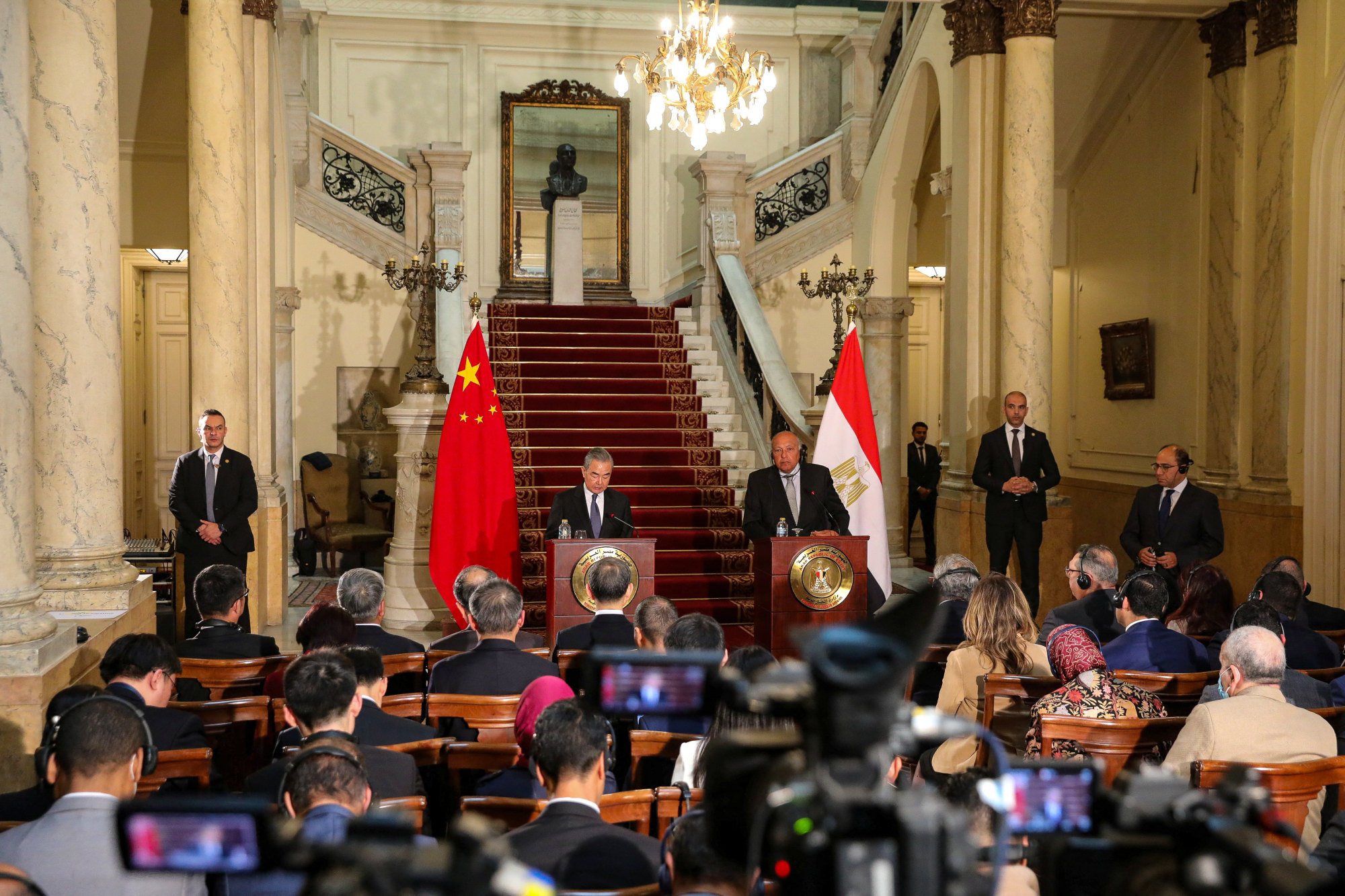Egyptian Foreign Minister Sameh Shoukry and Chinese Foreign Minister Wang Yi hold a press conference, in Cairo, Egypt on January 14, 2024. Photo: Reuters