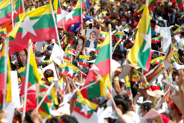 BUR-migrant-workers-thailand.4.jpeg Myanmar citizens living in Thailand protest against the military coup in front of the United Nations office in Bangkok, March 7, 2021. (Soe Zeya Tun/Reuters)