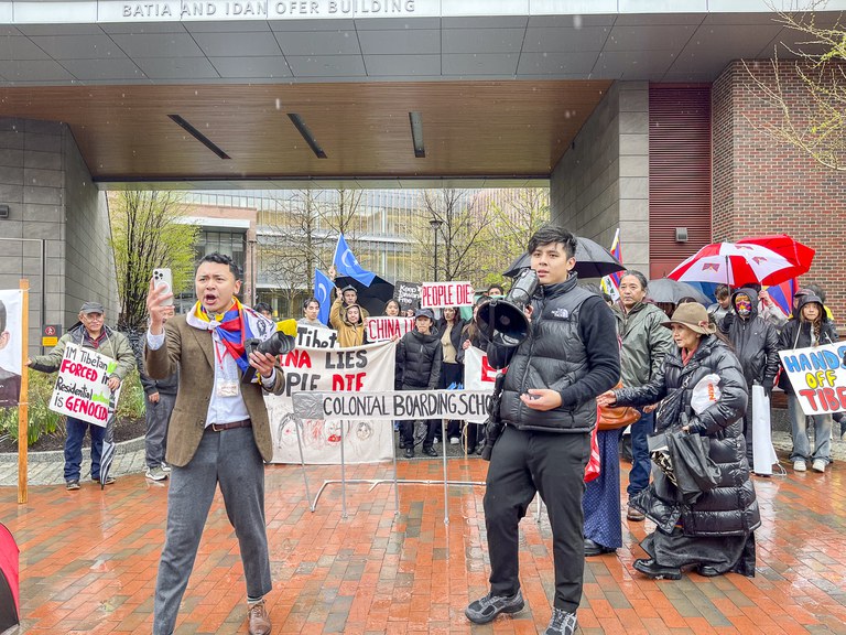 ENG_CHN_HK_AmbassadorProtest_04232024.2.JPG