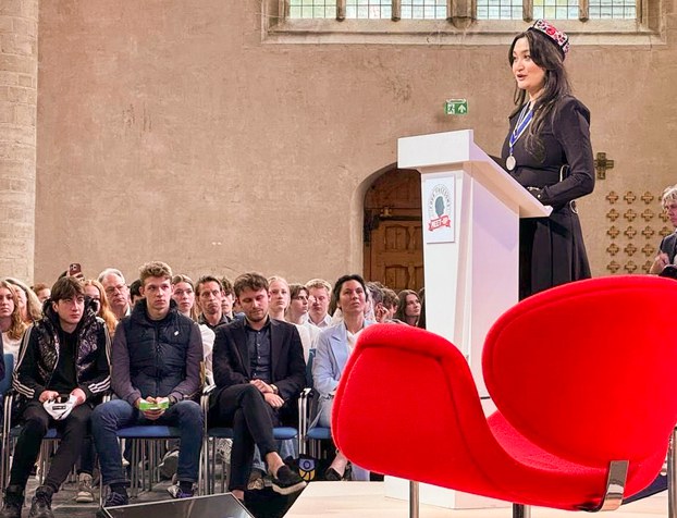 1_ENG_UYG_ActivistAward_04122024.3.jpg Zumretay Arkin makes a short speech after receiving the Freedom of Worship Award from the Roosevelt Foundation at a ceremony in Middelburg, the Netherlands, April 11, 2024. (Zumretay Arkin via Twitter)