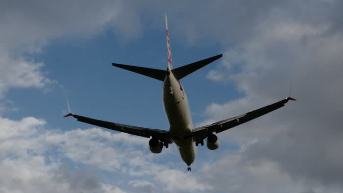 Undercarriage of a Virgin Australia Boeing 737