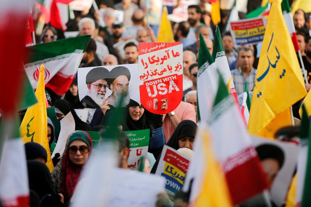 People celebrate the ceasefire between Iran and Israel at Enghelab Square in Tehran, Iran, on June 24. The ceasefire was declared on Tuesday. Photo: Xinhua
