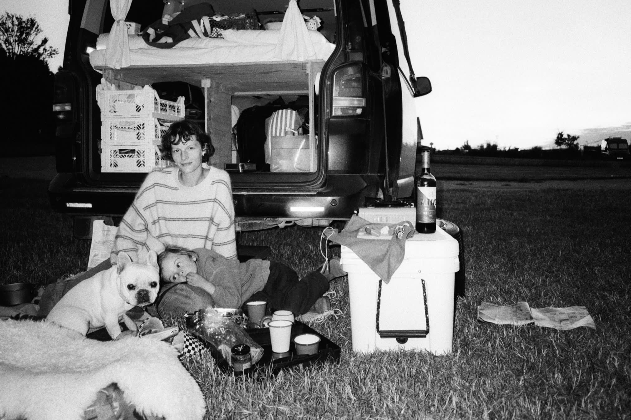 Sara Blomqvist with her son Bo and dog Astrid in Spain in 2021