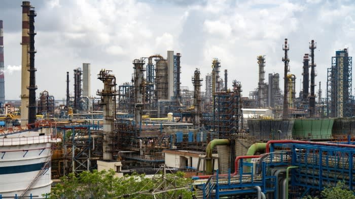A Hindustan Petroleum Corp. oil refinery in Mumbai