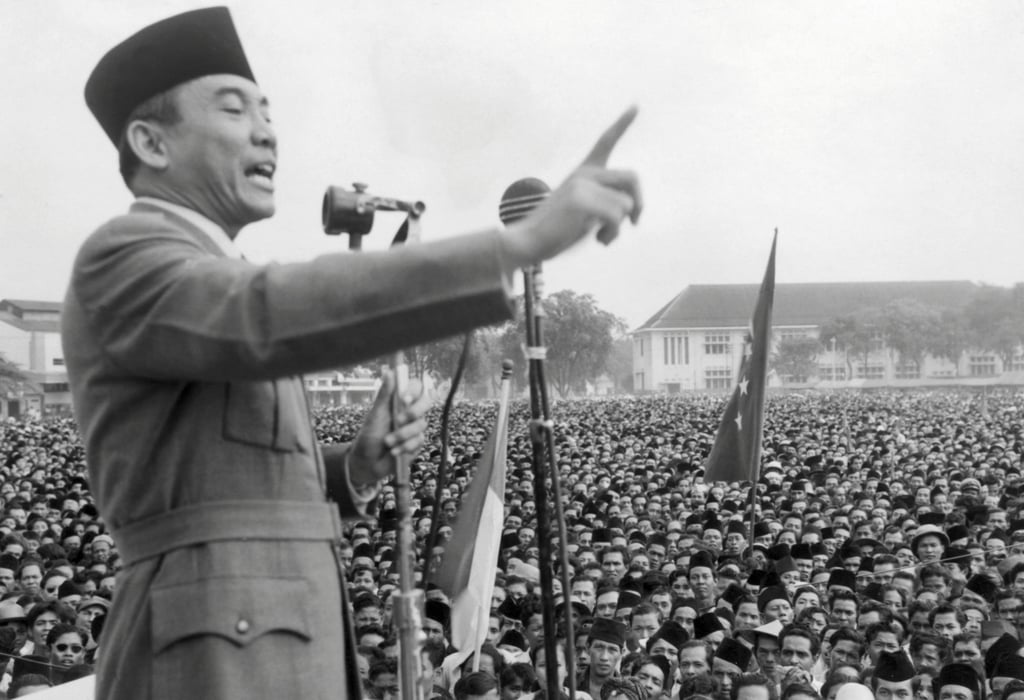 Sukarno addressing a rally of 200,000 people in Macassar on January 1, 1940, demanding independence from the Netherlands. Photo: AFP