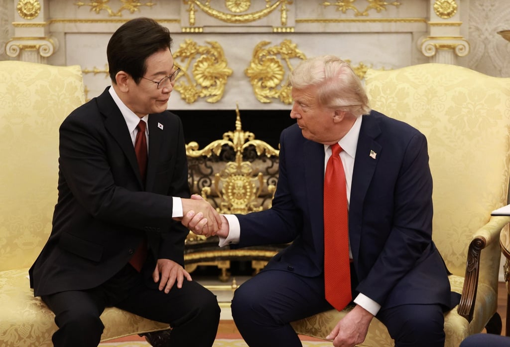 US President Donald Trump meets South Korean President Lee Jae-myung in the Oval Office on August 25. Photo: EPA