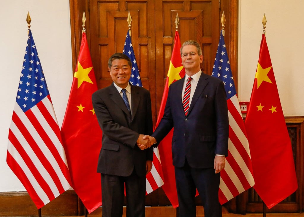 US Treasury Secretary Scott Bessent, right, and Vice-Premier He Lifeng pose during US-China trade and economic talks at Santa Cruz Palace in Madrid on September 14. Photo: Reuters