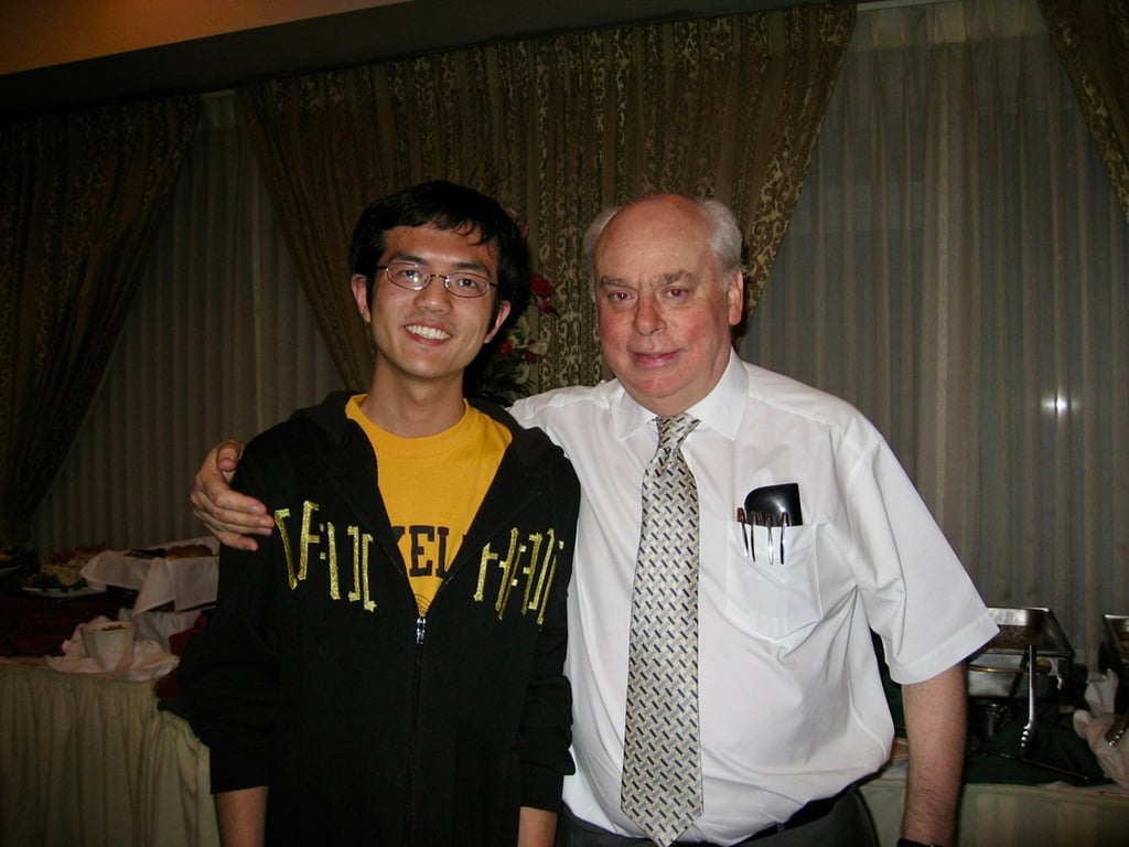 Fang Lei in an undated photo with his doctoral adviser, Fraser Stoddart, who won the 2016 Nobel Prize for chemistry. Fang began his PhD studies at UCLA with Stoddart and followed him to Northwestern University. Photo: Handout