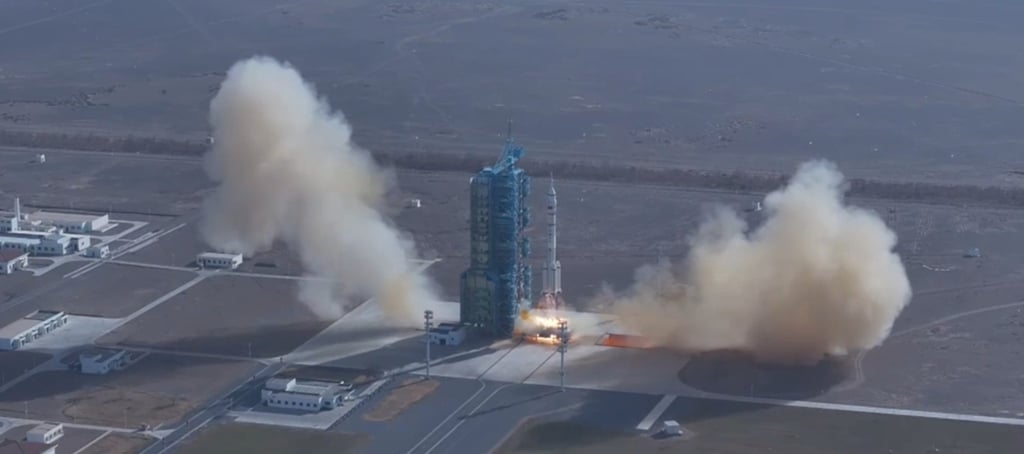 The Shenzhou-22 took off shortly after noon on Tuesday. Photo: CCTV