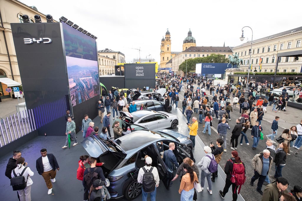 People visit the exhibition zone of BYD at the 2025 IAA Mobility in Munich, Germany, in September. Photo: Xinhua