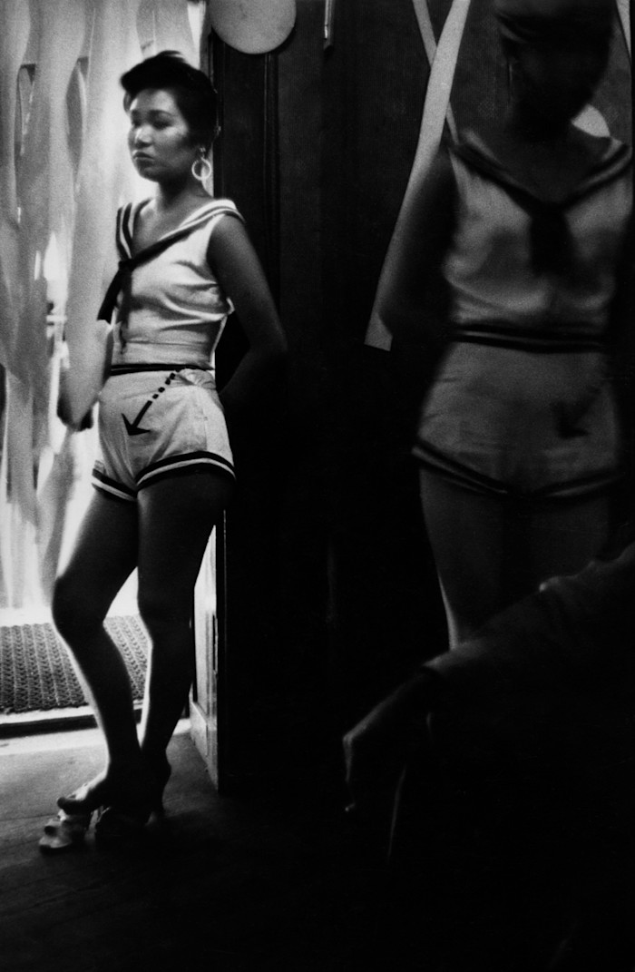 The Albion cabaret in Ginza, Tokyo, in 1958