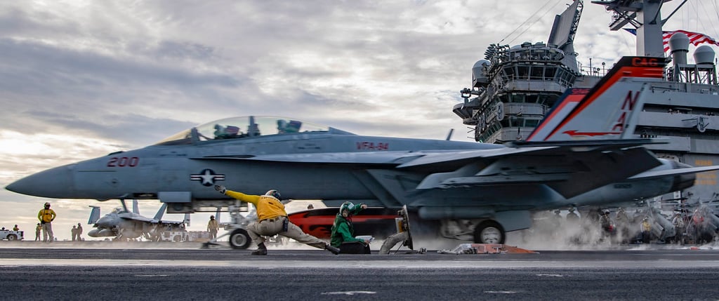 An F/A-18F Super Hornet, the type of fighter jet that American rescue forces recovered after a crash in the South China Sea in October 2025. Photo: US Navy