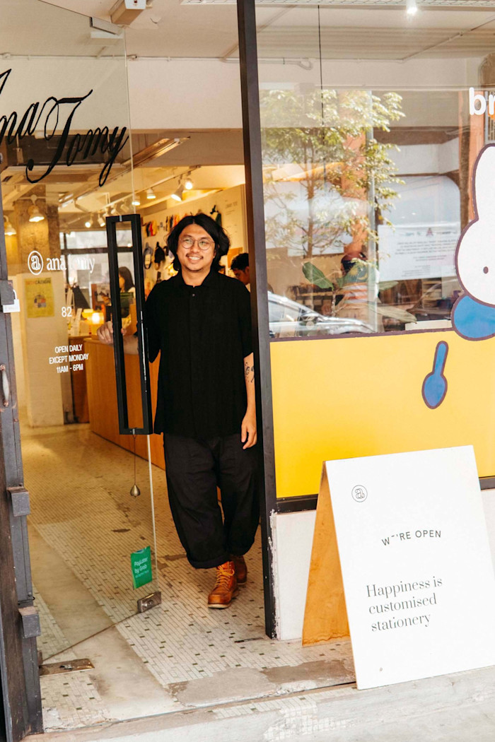 Chang leaving Ana Tomy